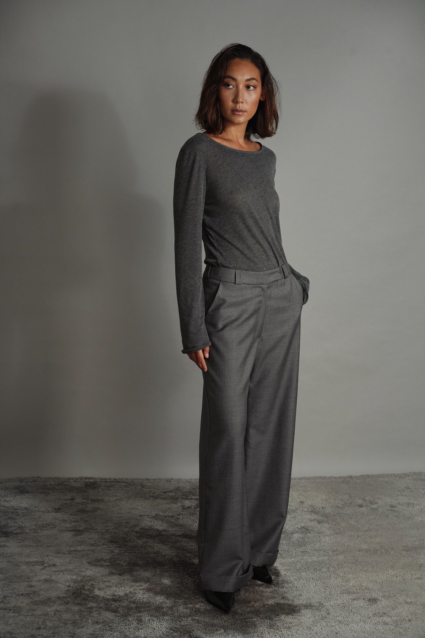 Grey Wool Mid Rise Trousers